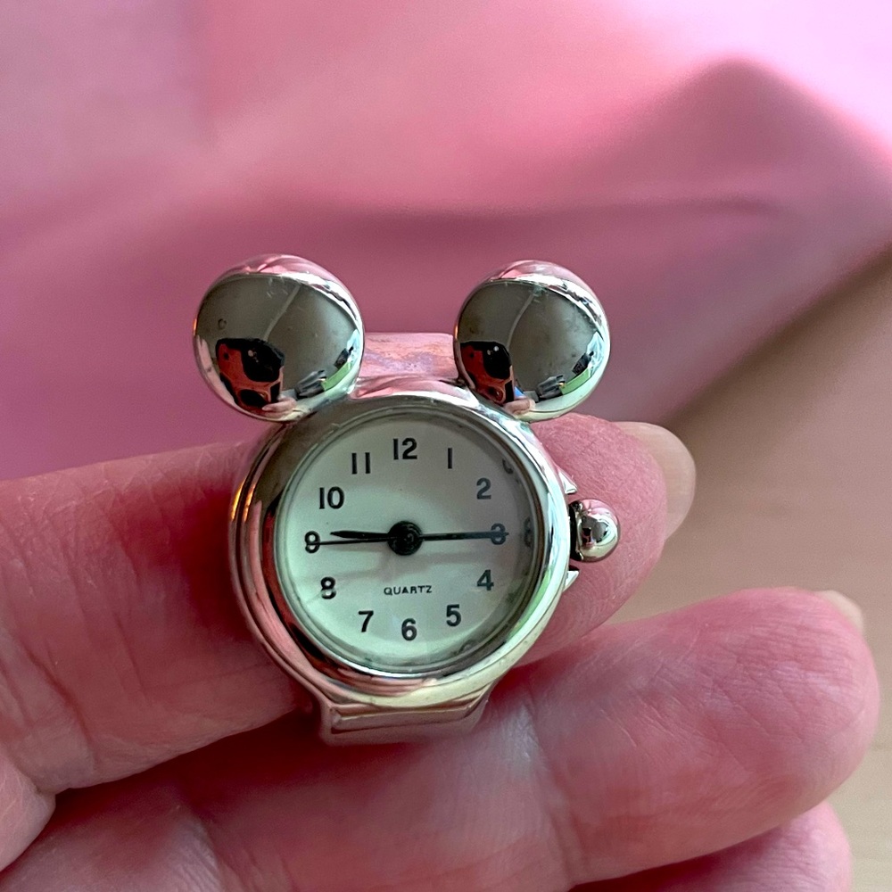 Mouse Ears Finger Ring adjustable (NOT DISNEY STAMPED) 1990